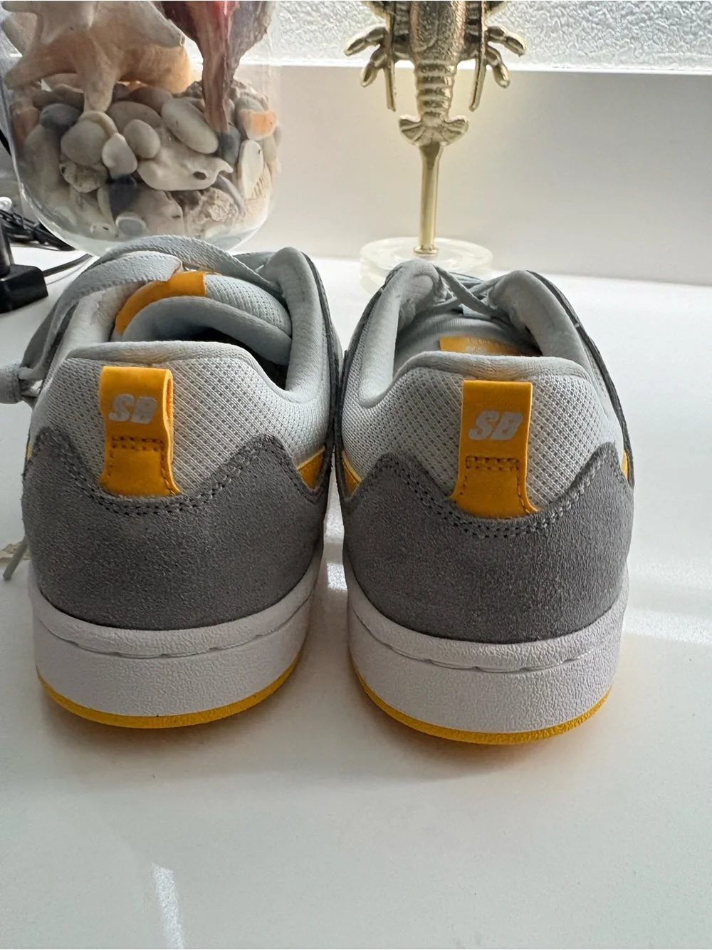 Nike- SB ALLEYOOP Men's Gray and Yellow Low-Top Sneakers